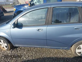 2007 Chevrolet Aveo LS z VIN KL1TD666X7B728902, wystawiony jako IAAI lot #40950124 z przebiegiem Nie podano mil oraz . Historia ofert i sprzedaży dostępna na DreamBid. Obrazek 14.