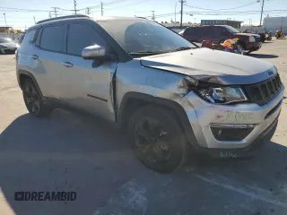 2019 Jeep Compass Latitude with VIN 3C4NJCBB5KT614941, listed as a Copart auction lot 86916084 with 80,884 mi miles and Salvage title. Bid and sale history available at DreamBid. Image 4.