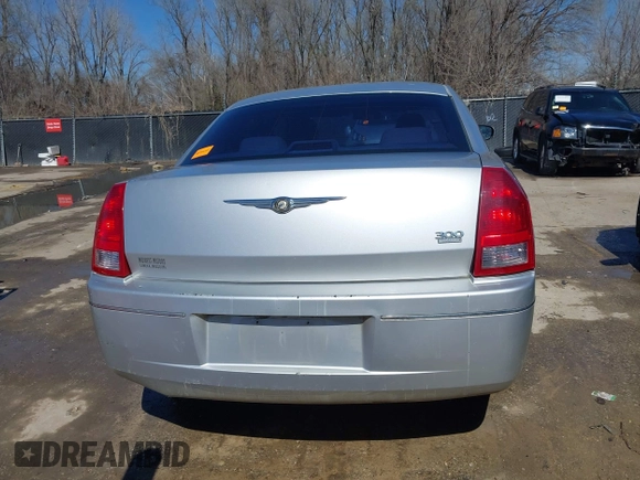 2006 Chrysler 300 Touring with VIN 2C3KA53G96H109576, listed as a IAAI auction lot 41837473 with 149,438 mi miles. Bid and sale history available at carsss.com. Image 16.