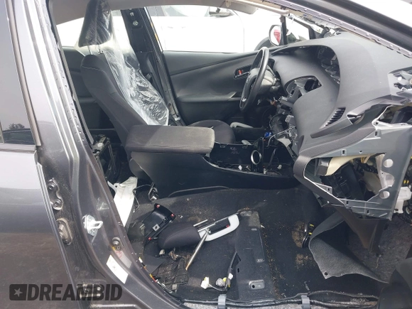 2020 Toyota Prius LE with VIN JTDKARFP2L3136261, listed as a IAAI auction lot 41752037 with Not Provided miles and . Bid and sale history available at DreamBid. Image 5.