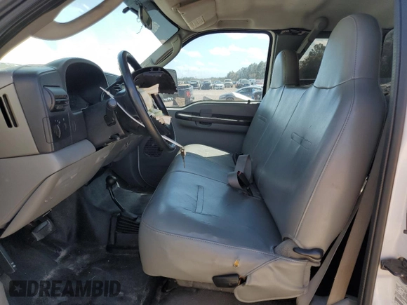 2006 Ford F-250 XL with VIN 1FTSX21P56EC57386, listed as a Copart auction lot 48667325 with 172,931 mi miles and Salvage title. Bid and sale history available at DreamBid. Image 7.