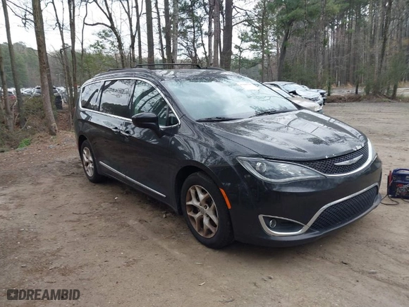 2017 Chrysler Pacifica Touring-L with VIN 2C4RC1BG7HR810077, listed as a IAAI auction lot 41840799 with NaN miles. Bid and sale history available at carsss.com. Image 1.