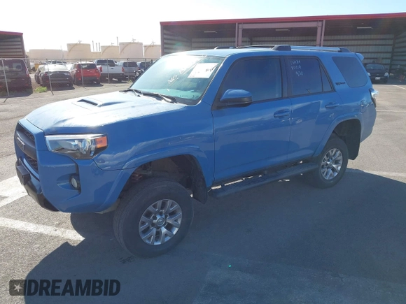 2018 Toyota 4Runner SR5 with VIN JTEBU5JR4J5587343, listed as a IAAI auction lot 41323145 with 51,136 mi miles. Bid and sale history available at carsss.com. Image 17.