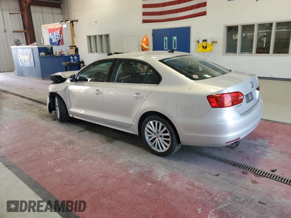 2011 Volkswagen Jetta SEL z VIN 3VWLZ7AJ5BM332905, wystawiony jako Copart lot #61913255 z przebiegiem Nie podano mil oraz Czysty tytuł • Clean title. Historia ofert i sprzedaży dostępna na DreamBid. Obrazek 2.