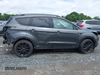2019 Ford Escape SE z VIN 1FMCU0GD0KUB74569, wystawiony jako IAAI lot #42271476 z przebiegiem 66 335 mil mil oraz . Historia ofert i sprzedaży dostępna na DreamBid. Obrazek 12.