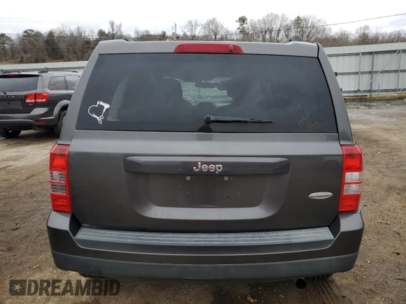 2015 Jeep Patriot Latitude with VIN 1C4NJPFB0FD368149, listed as a Copart auction lot 47866515 with 116,080 mi miles and Salvage Title. Bid and sale history available at DreamBid. Image 6.