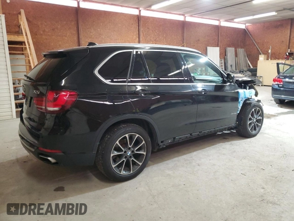 2018 BMW X5 xDrive35i with VIN 5UXKR0C52J0X85983, listed as a Copart auction lot 50918995 with 85,212 mi miles and Salvage Title. Bid and sale history available at carsss.com. Image 3.