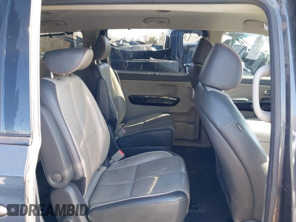 2016 Kia Sedona EX with VIN KNDMC5C11G6140723, listed as a IAAI auction lot 41430752 with 175,981 mi miles. Bid and sale history available at carsss.com. Image 8.