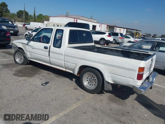 1991 Toyota Pickup с VIN JT4VN93D9M5018869, выставлен на аукционе IAAI как лот 41809090 с пробегом 312 527 миль миль и . История ставок и продаж доступна на DreamBid. Изображение 3.