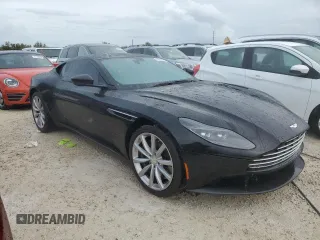2021 Aston Martin DB11 V8 z VIN SCFRMFAW6MGL10668, wystawiony jako Copart lot #79014154 z przebiegiem Nie podano mil oraz Szkody całkowita. Historia ofert i sprzedaży dostępna na DreamBid. Obrazek 4.