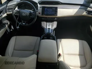 2020 Honda Clarity Plug-In Hybrid Touring with VIN JHMZC5F36LC002804, listed as a Copart auction lot 63771834 with 31,314 mi miles and Non Repairable. Bid and sale history available at carsss.com. Image 8.