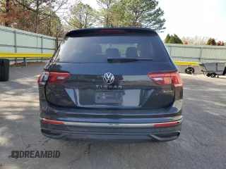 2022 Volkswagen Tiguan S z VIN 3VV0B7AX1NM071101, wystawiony jako Copart lot #52790005 z przebiegiem Nie podano mil oraz Szkody całkowita. Historia ofert i sprzedaży dostępna na DreamBid. Obrazek 6.