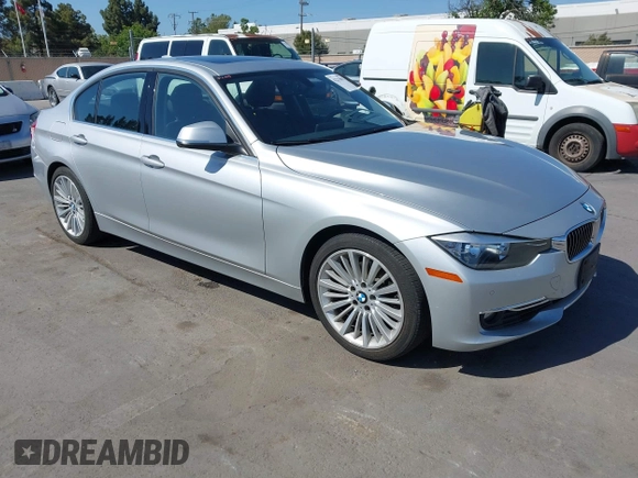 2014 BMW 3 Series 328i z VIN WBA3C1C52EK108811, wystawiony jako IAAI lot #42213041 z przebiegiem 65 634 mil mil oraz . Historia ofert i sprzedaży dostępna na DreamBid. Obrazek 1.