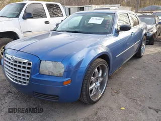 2007 Chrysler 300 with VIN 2C3KA43R37H714996, listed as a IAAI auction lot 41756662 with 167,317 mi miles. Bid and sale history available at carsss.com. Image 2.