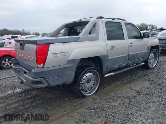 2004 Chevrolet Avalanche Z71 with VIN 3GNEK12T24G147409, listed as a IAAI auction lot 41843423 with 265,742 mi miles. Bid and sale history available at carsss.com. Image 4.
