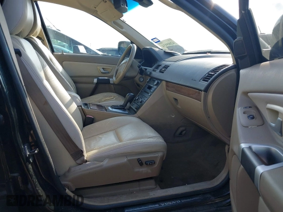 2010 Volvo XC90 I6 with VIN YV4982CZ1A1566067, listed as a IAAI auction lot 42005034 with 144,437 mi miles and . Bid and sale history available at carsss.com. Image 5.