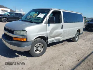 2006 Chevrolet Express Passenger с VIN 1GAHG35U961270030, выставлен на аукционе IAAI как лот 41902735 с пробегом 163 367 миль миль и . История ставок и продаж доступна на DreamBid. Изображение 2.