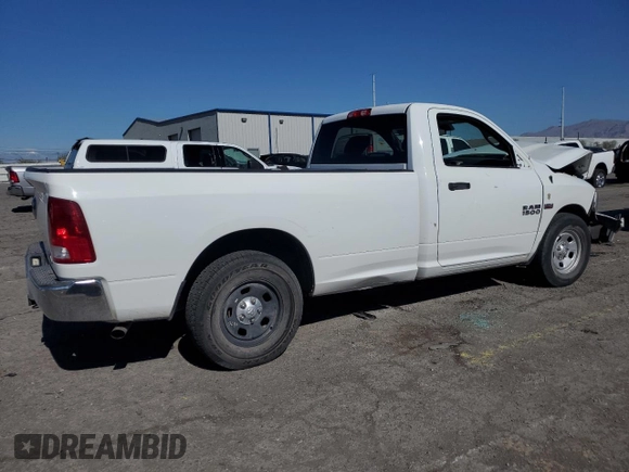2016 Ram 1500 Tradesman z VIN 3C6JR6DT6GG282434, wystawiony jako Copart lot #56062375 z przebiegiem 123 990 mil mil oraz Szkoda całkowita • Salvage title. Historia ofert i sprzedaży dostępna na DreamBid. Obrazek 3.