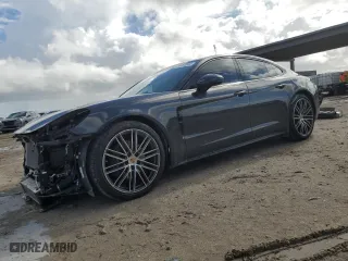 2019 Porsche Panamera with VIN WP0AA2A75KL102159, listed as a Copart auction lot 84754004 with 26,776 mi miles and Salvage Title. Bid and sale history available at carsss.com. Image 1.