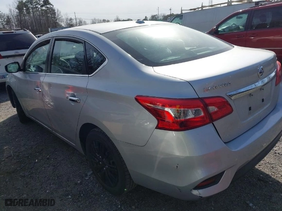 2016 Nissan Sentra SR with VIN 3N1AB7AP1GL678565, listed as a IAAI auction lot 41756755 with 132,571 mi miles. Bid and sale history available at carsss.com. Image 3.