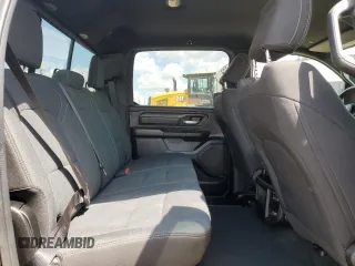 2024 Ram 1500 Tradesman z VIN 1C6SRFGT8RN212220, wystawiony jako Copart lot #59548525 z przebiegiem 64 164 mil mil oraz Czysty tytuł • Clean title. Historia ofert i sprzedaży dostępna na DreamBid. Obrazek 10.