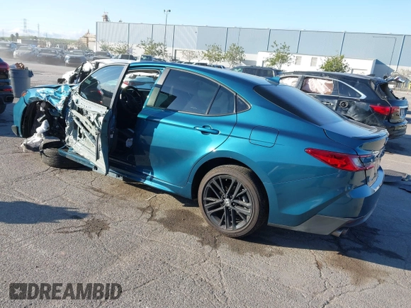 2025 Toyota Camry LE with VIN 4T1DAACK8SU051433, listed as a IAAI auction lot 41893289 with 10,084 mi miles and . Bid and sale history available at DreamBid. Image 3.
