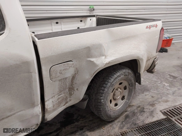 2018 Chevrolet Colorado 4WD Work Truck with VIN 1GCHTBEA5J1108715, listed as a IAAI auction lot 41407975 with 96,483 mi miles. Bid and sale history available at carsss.com. Image 6.
