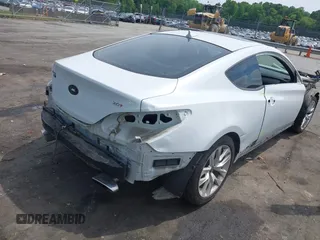 2013 Hyundai Genesis Coupe Premium z VIN KMHHT6KD1DU090069, wystawiony jako IAAI lot #42094630 z przebiegiem 86 294 mil mil oraz . Historia ofert i sprzedaży dostępna na DreamBid. Obrazek 4.