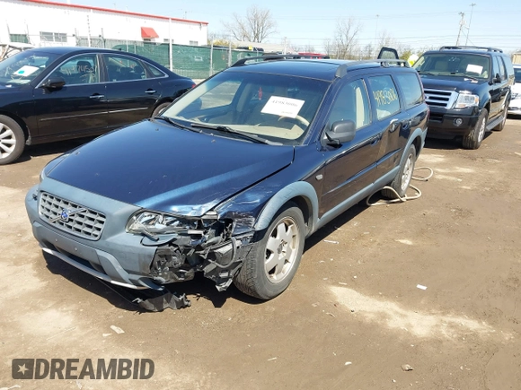 2002 Volvo V70 with VIN YV1SZ58DX21075265, listed as a IAAI auction lot 41983006 with 180,393 mi miles. Bid and sale history available at carsss.com. Image 19.
