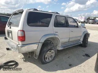 1998 Toyota 4Runner with VIN JT3GN87R2W0083575, listed as a Copart auction lot 44762045 with 239,479 mi miles and Salvage Title. Bid and sale history available at carsss.com. Image 3.