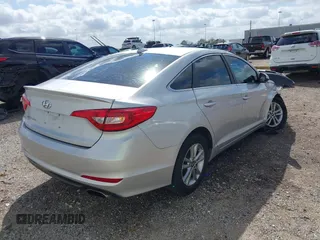 2016 Hyundai Sonata SE with VIN 5NPE24AF9GH373139, listed as a IAAI auction lot 41757308 with 103,699 mi miles and . Bid and sale history available at carsss.com. Image 4.