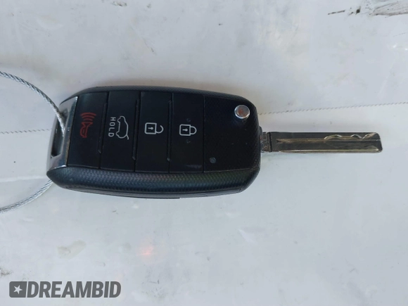 2014 Kia Sorento LX with VIN 5XYKT3A61EG484024, listed as a IAAI auction lot 41067521 with 190,819 mi miles. Bid and sale history available at carsss.com. Image 11.