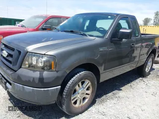 2007 Ford F-150 XL with VIN 1FTRF12207NA67110, listed as a IAAI auction lot 42049447 with 125,183 mi miles. Bid and sale history available at carsss.com. Image 2.