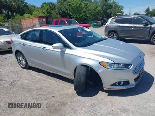 2016 Ford Fusion SE with VIN 3FA6P0T90GR374060, listed as a IAAI auction lot 42037332 with 145,676 mi miles. Bid and sale history available at carsss.com. Image 1.