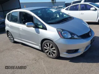 2013 Honda Fit Sport с VIN JHMGE8H6XDC022677, выставлен на аукционе IAAI как лот 41799038 с пробегом Не указан миль и . История ставок и продаж доступна на DreamBid. Изображение 1.