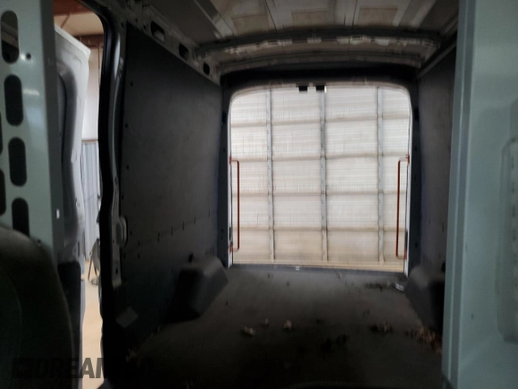 2019 Ford Transit z VIN 1FTYE2CM0KKB50468, wystawiony jako Copart lot #57420265 z przebiegiem Nie podano mil oraz Czysty tytuł • Clean title. Historia ofert i sprzedaży dostępna na DreamBid. Obrazek 10.
