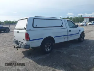 2004 Ford F-150 XL с VIN 2FTRF17W84CA14975, выставлен на аукционе IAAI как лот 42392138 с пробегом 121 799 миль миль и . История ставок и продаж доступна на DreamBid. Изображение 4.