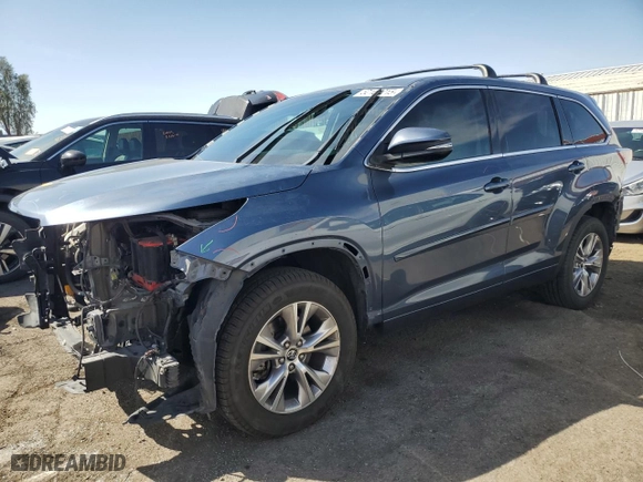 2016 Toyota Highlander LE Plus with VIN 5TDZKRFH8GS182363, listed as a Copart auction lot 52109215 with 115,726 mi miles and Salvage Title. Bid and sale history available at carsss.com. Image 1.