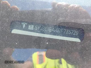 2024 Tesla Model 3 z VIN 5YJ3E1EA4RF735729, wystawiony jako IAAI lot #41964387 z przebiegiem Nie podano mil oraz . Historia ofert i sprzedaży dostępna na DreamBid. Obrazek 9.