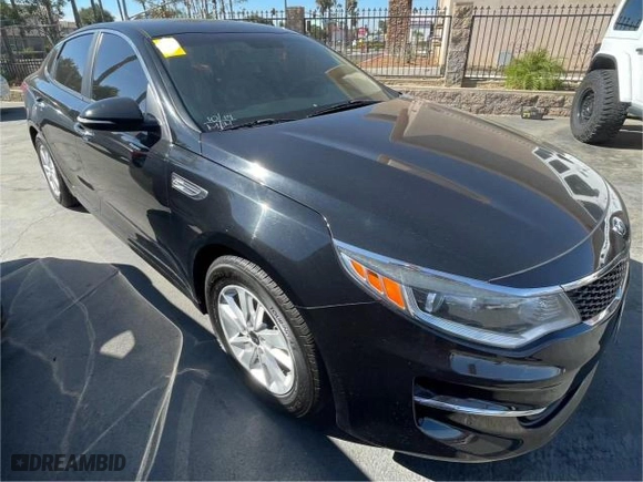2017 Kia Optima LX with VIN 5XXGT4L39HG135863, listed as a Copart auction lot 78720184 with 123,480 mi miles and Clean Title. Bid and sale history available at carsss.com. Image 1.