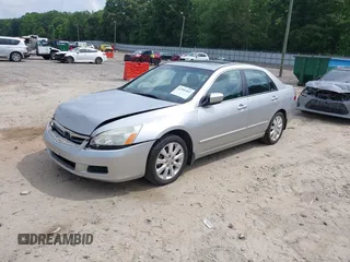 2006 Honda Accord EX-L z VIN 1HGCM66536A063170, wystawiony jako IAAI lot #42289365 z przebiegiem 110 317 mil mil oraz . Historia ofert i sprzedaży dostępna na DreamBid. Obrazek 17.