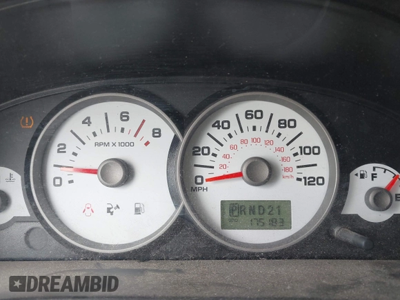 2006 Ford Escape XLT z VIN 1FMYU03106KD36056, wystawiony jako IAAI lot #42806356 z przebiegiem 175 183 mil mil oraz . Historia ofert i sprzedaży dostępna na DreamBid. Obrazek 7.
