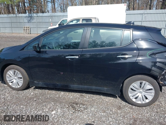 2023 Nissan LEAF S z VIN 1N4AZ1BV6PC560452, wystawiony jako IAAI lot #41938618 z przebiegiem 10 872 mil mil oraz . Historia ofert i sprzedaży dostępna na DreamBid. Obrazek 14.