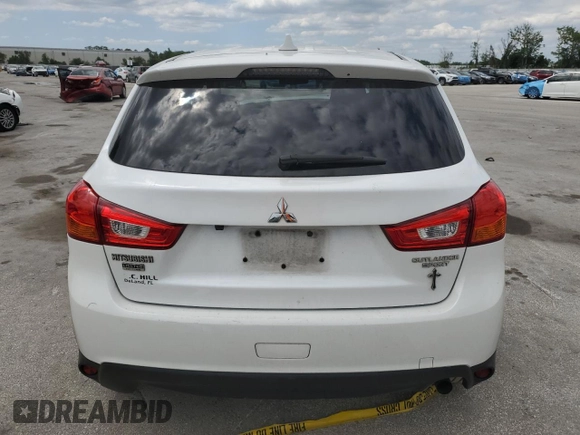 2017 Mitsubishi Outlander ES z VIN JA4AP3AU8HZ049807, wystawiony jako Copart lot #52507835 z przebiegiem 111 480 mil mil oraz Szkoda całkowita • Salvage title. Historia ofert i sprzedaży dostępna na DreamBid. Obrazek 6.