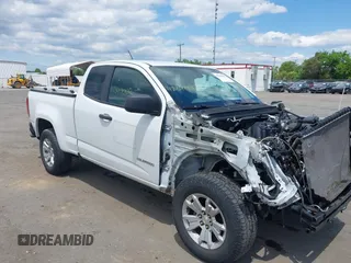 2018 Chevrolet Colorado 2WD Work Truck z VIN 1GCHSBEN4J1155188, wystawiony jako IAAI lot #42340002 z przebiegiem 83 422 mil mil oraz . Historia ofert i sprzedaży dostępna na DreamBid. Obrazek 1.