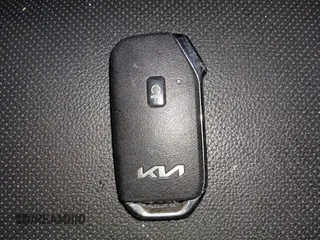 2023 Kia Sportage X-Line with VIN 5XYK6CAF8PG061001, listed as a IAAI auction lot 41886954 with 31,034 mi miles. Bid and sale history available at carsss.com. Image 11.