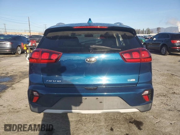 2020 Kia Niro LX with VIN KNDCB3LC4L5397881, listed as a Copart auction lot 44182495 with 156,886 mi miles and Salvage Title. Bid and sale history available at carsss.com. Image 6.