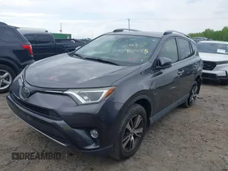 2018 Toyota RAV4 XLE with VIN JTMRFREV2JJ730874, listed as a IAAI auction lot 41980075 with 60,268 mi miles. Bid and sale history available at carsss.com. Image 21.