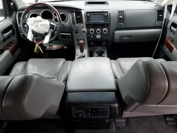 2015 Toyota Sequoia Platinum with VIN 5TDDW5G16FS125702, listed as a Copart auction lot 43027114 with 76,670 mi miles. Bid and sale history available at carsss.com. Image 8.