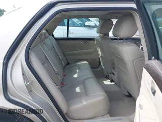 2009 Cadillac DTS 1SA z VIN 1G6KD57Y19U127449, wystawiony jako IAAI lot #42116152 z przebiegiem 107 901 mil mil oraz . Historia ofert i sprzedaży dostępna na DreamBid. Obrazek 8.